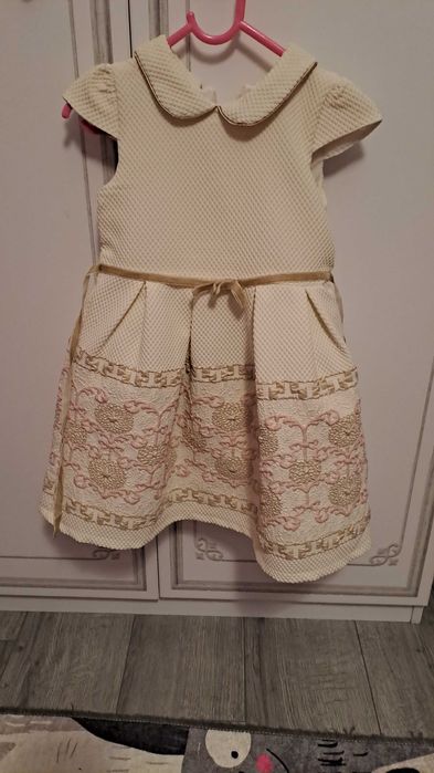 Красива официална рокля