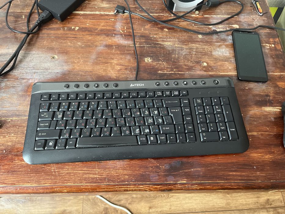 Продается клавиатура