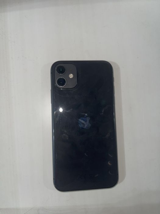 Срочно продам айфон 11