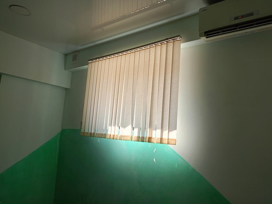 Продаются жалюзи 8 штук