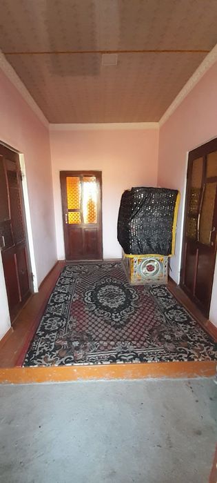 Uy sotiladi hamma sharoit bor