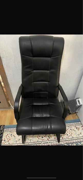 Продаётся рабочи кресла идеальном сост