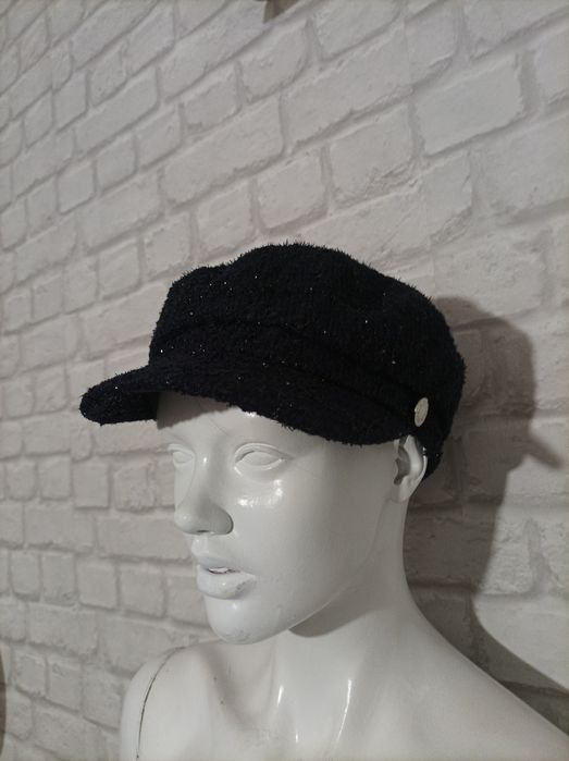 Шапки Chanel и Hermes