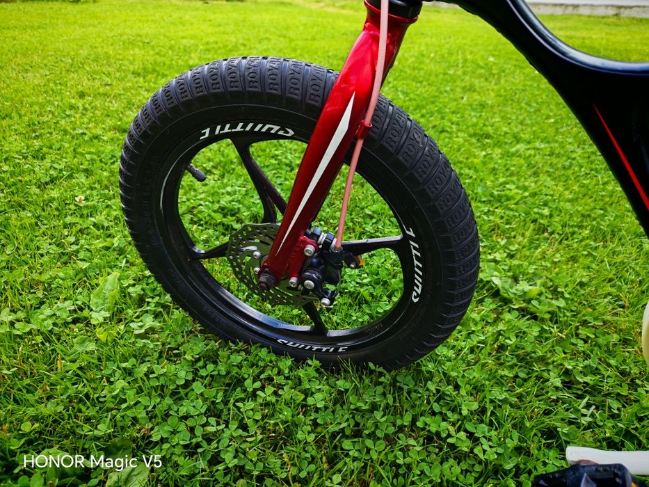 Bicicleta Royal baby pentru copii cu roti și cadru din magneziu