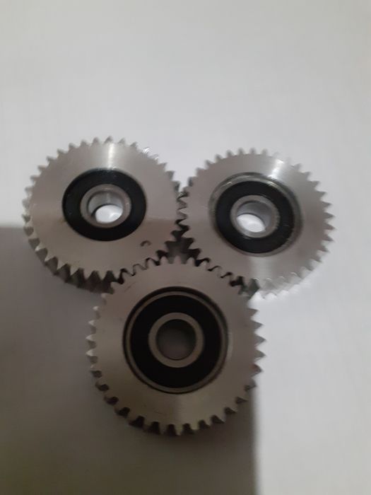 Токарь стаж 40 лет