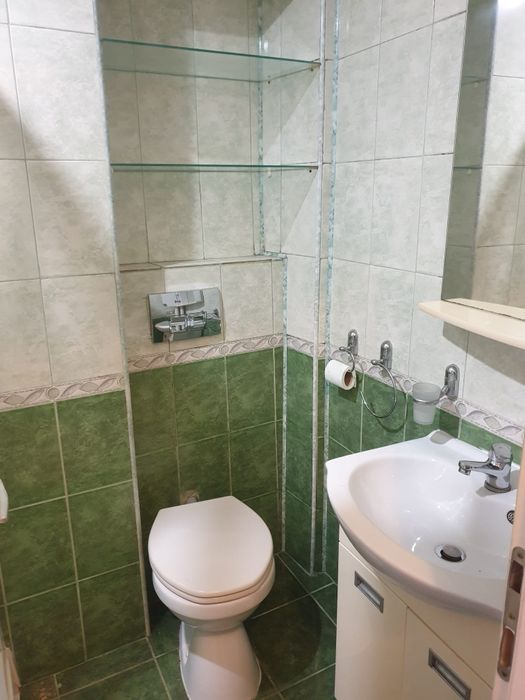 Închiriez  apartament