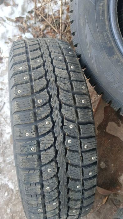 Резина зимняя Кама Irbis  в отличном состоянии