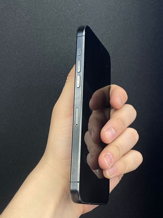 Продам айфон 15 про макс 256гб