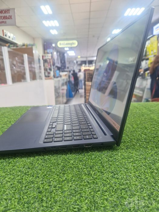 Asus vivobook i7 12700H 16/512 xolati ideal aybi yo‘q