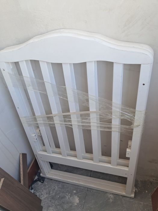 Продам кроватку детскую