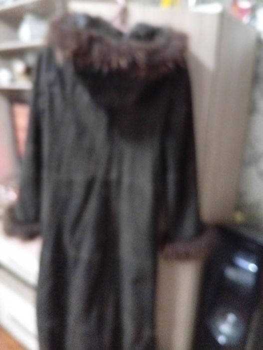 Продается натуральная дубленка.