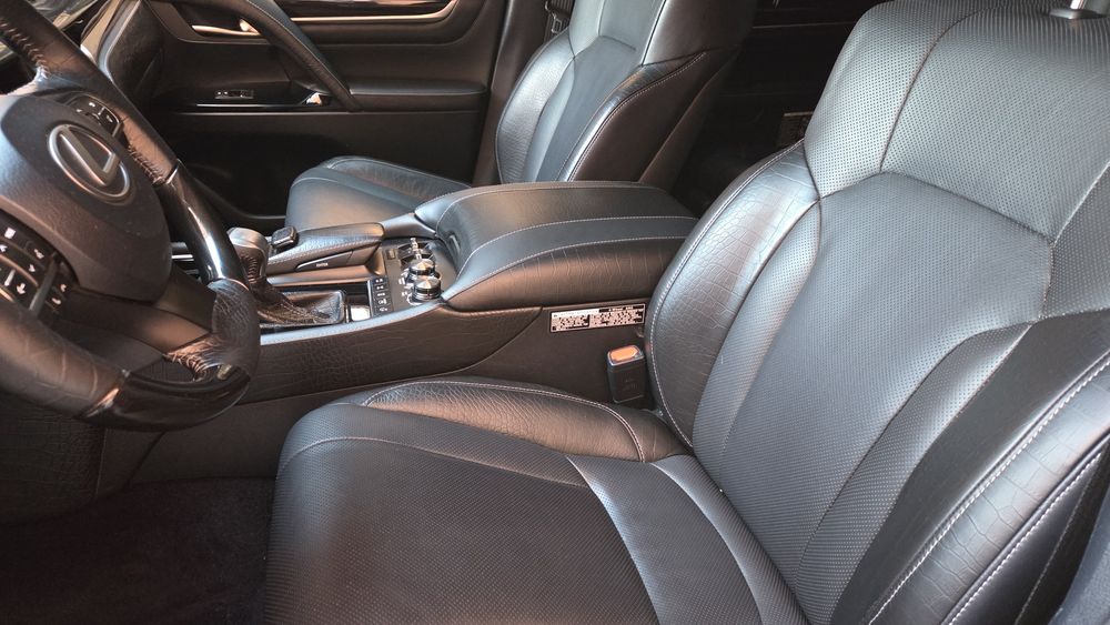 Lexus 570 super sport full