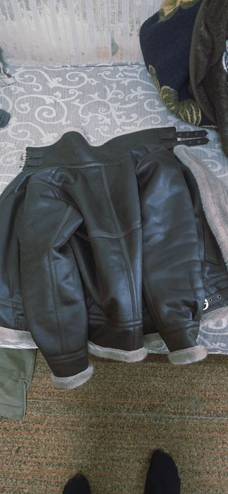 Resident evil 4 Remake Bomber Яке