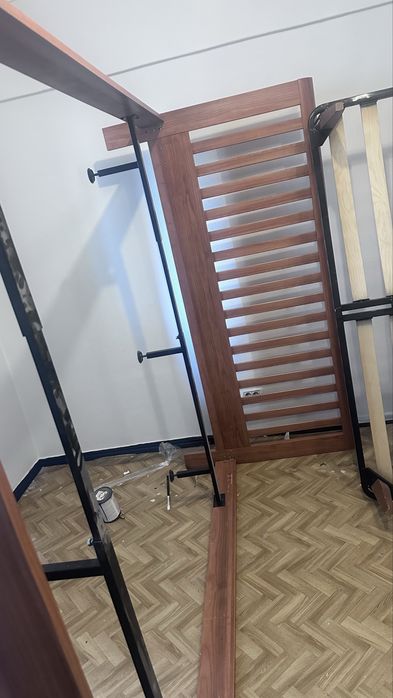 Кровать в спальную