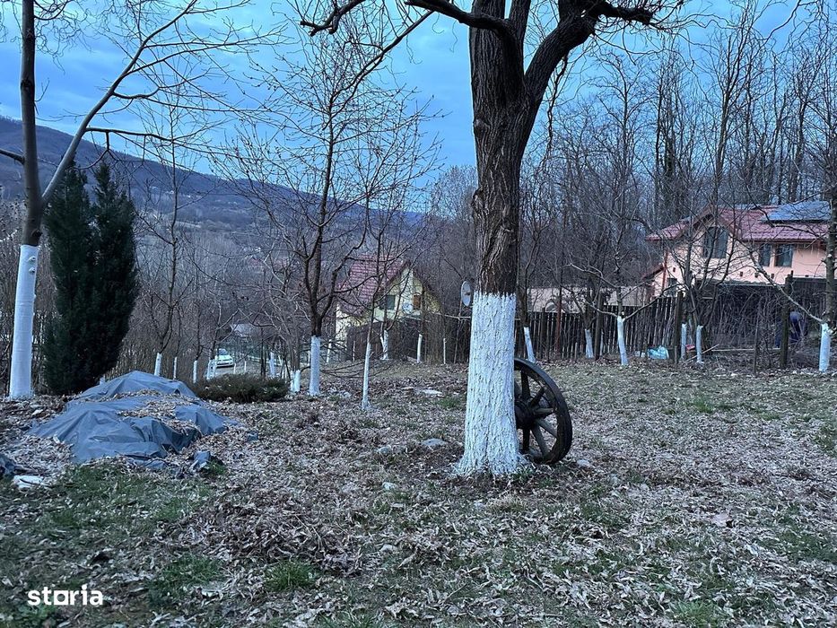 Vanzare cabana+ teren intravilan 1050mp, casa de vacanta/locuinta