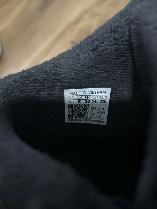 Маратонки и Ботуши на Adidas!