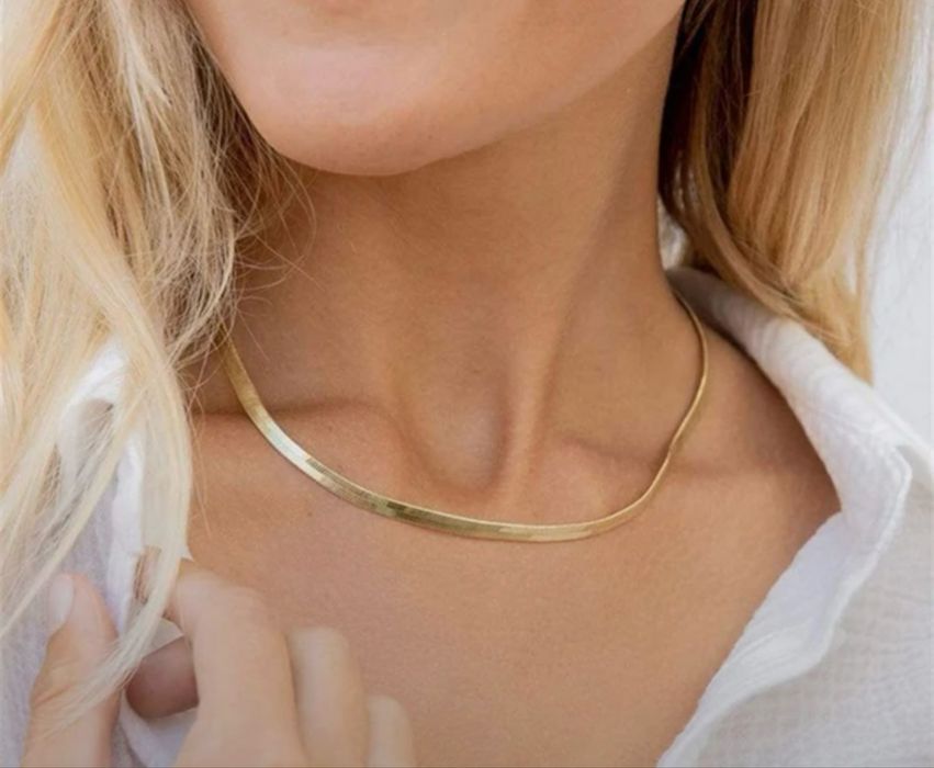 Ожерелье чокер золотистый