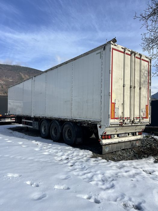 Semiremorca walkingfloor knapen