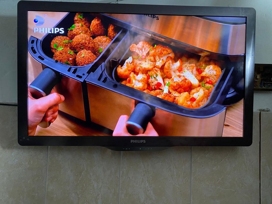 Vând TV led Philips diagonala 81cm full HD