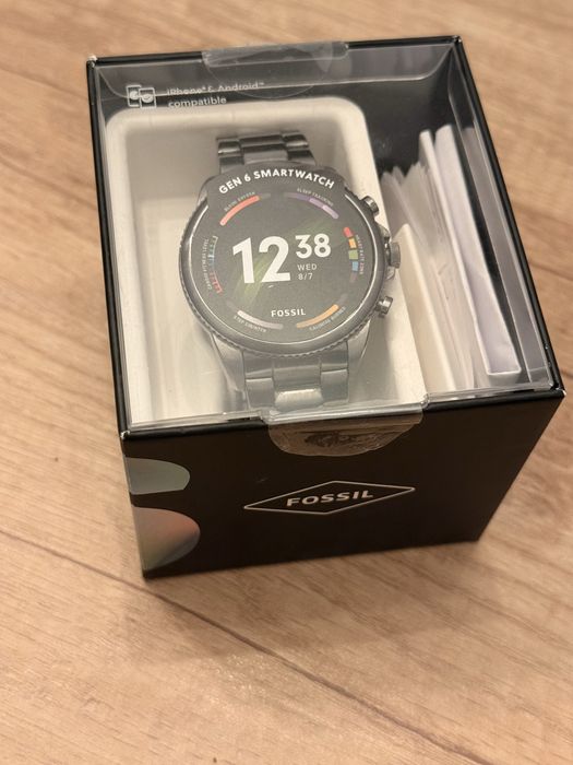 Smartwatch Fossil Gen 6 - 44 mm - full box
