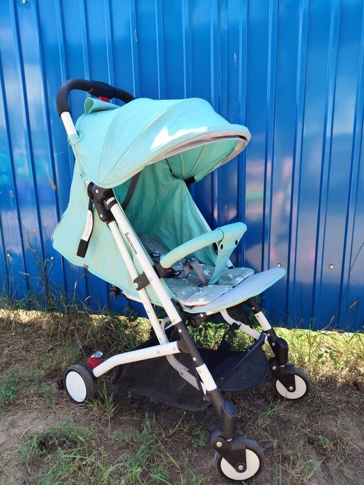 Коляска прогулочная
