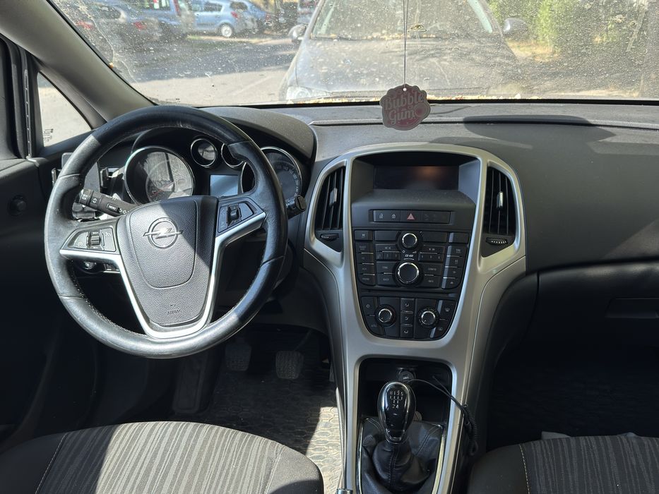 OPEL Astra 2011 — imagine 4