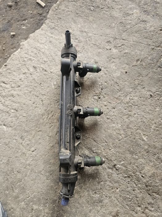 Rampa injectoare 03E 133 320 Volkswagen VW Polo 4 9N [2001 - 2005]