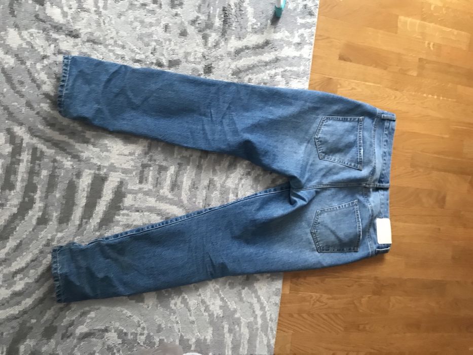 Продам джинсы мужские