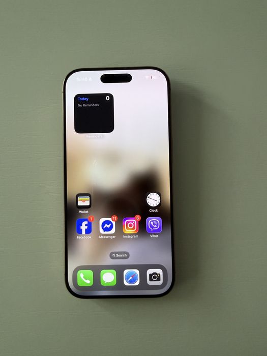 Iphone 16 pro в гаранция до края на годината