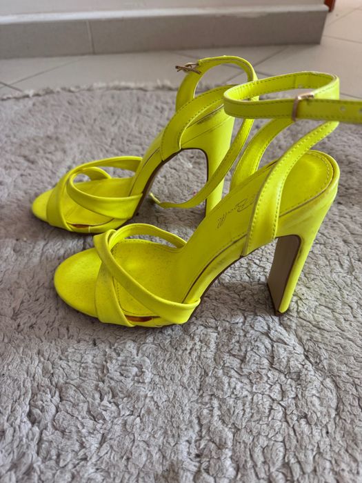 Дамски обувки различни модели