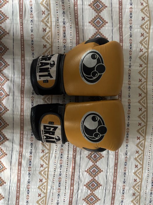 Боксерские перчатки GRANT