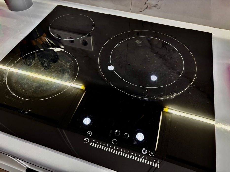 Продам стеклокерамическую поверхность