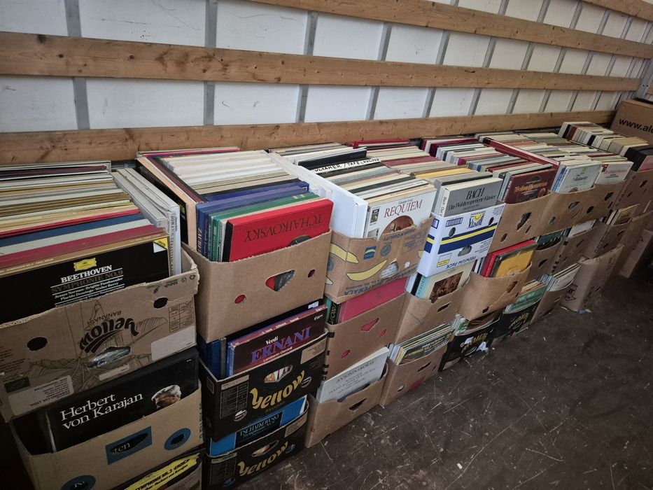 Vând Lot 1200lp Discuri Vinil cu muzica clasica mixta