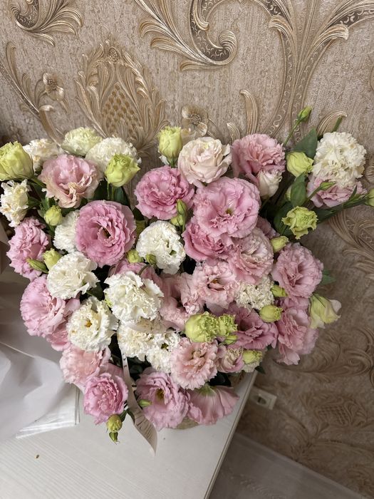 Букет цветов в корзинке