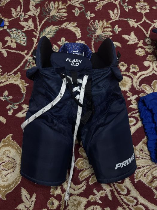 Продается хоккейная форма на рост 140-155!