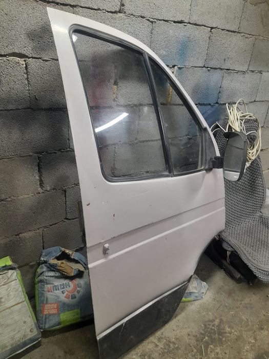 Дверь на Газель правая