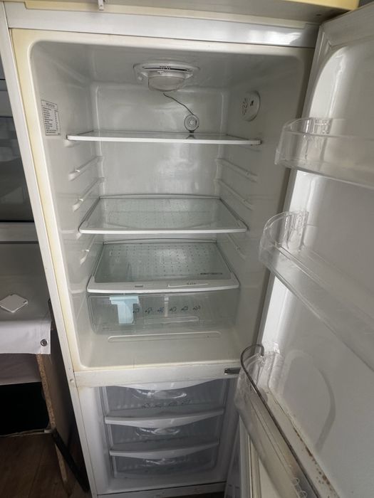 Продам холодильник