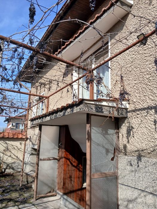 Продавам къща в с. Ковачево