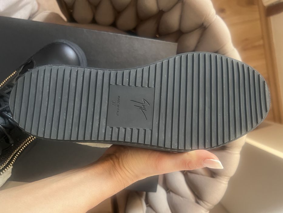 Ghete Giuseppe Zanotti 37