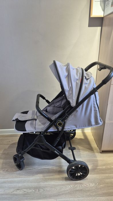 Продам детскую коляску