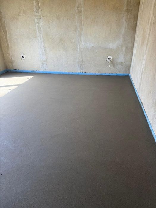 Машинно полагане на подови замазки!