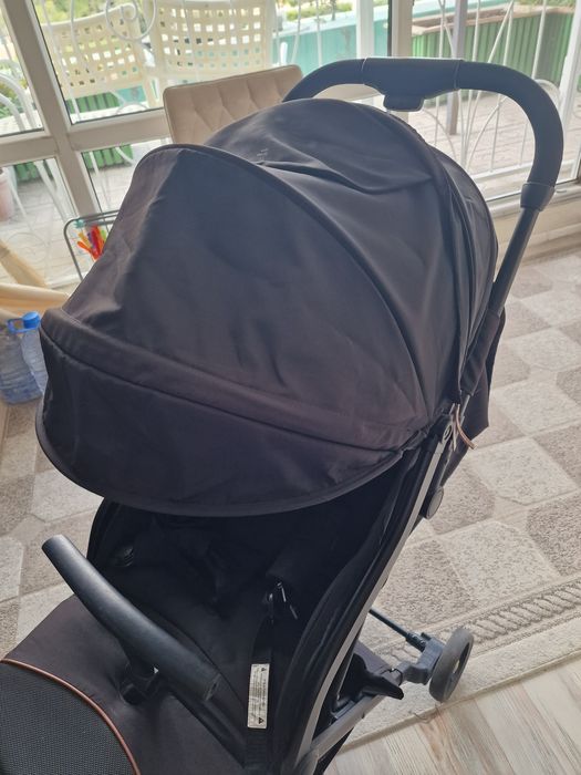 Коляска прогулочная