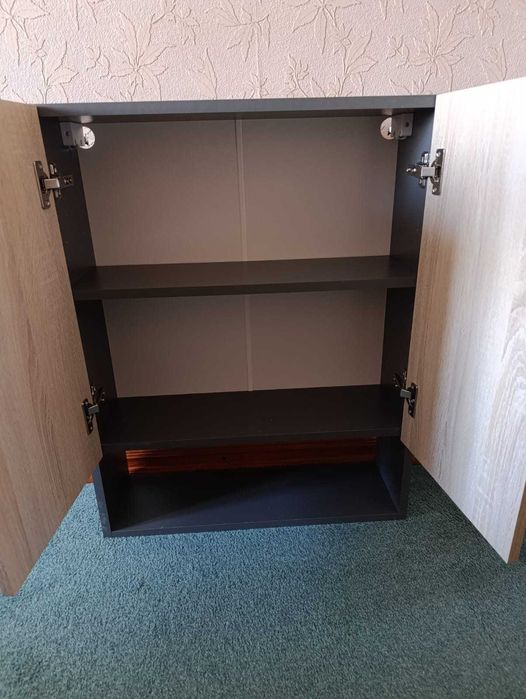 Шкаф навесной для ванной и прихожей