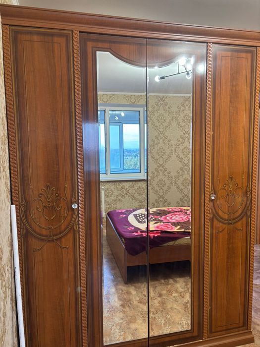 Кровать с шифоньером