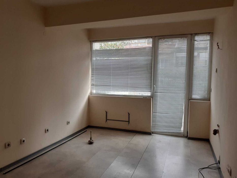 Дава се под наем Промишлена сграда в Благоевград, Широк център - 88 кв.м за 459 € - Снимка #6