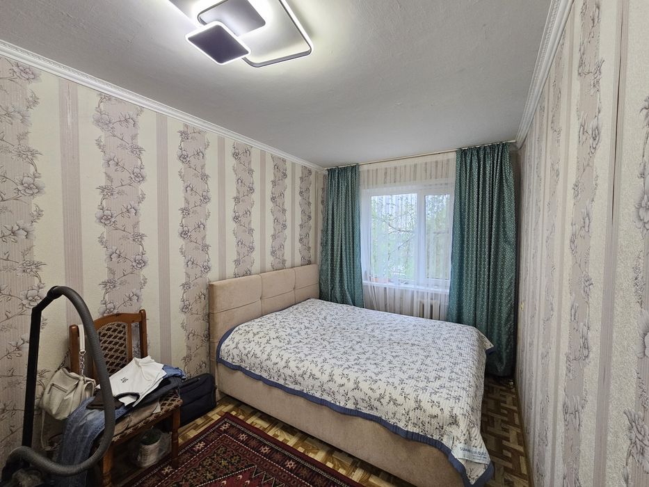 Продаю трёхкомнатную квартиру в Майкудуке 15 микрорайон, д.16 (3 этаж)