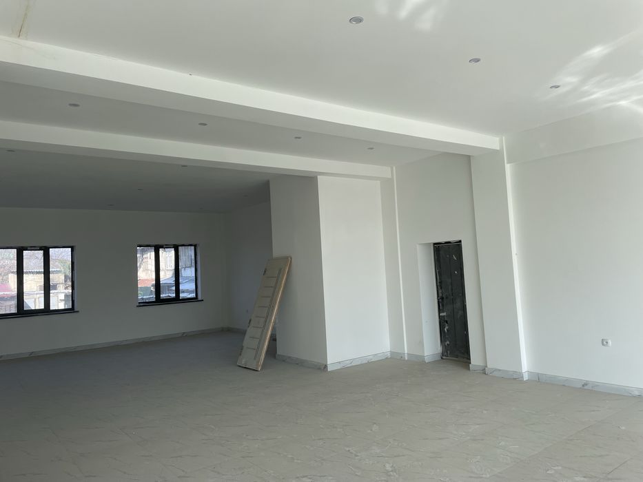 Продам магазин Шайхотохур р-н 107кв вдоль дороги