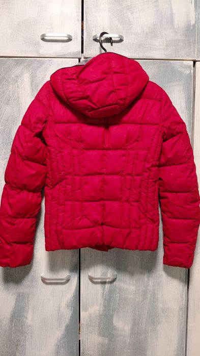 Зимно червено яке