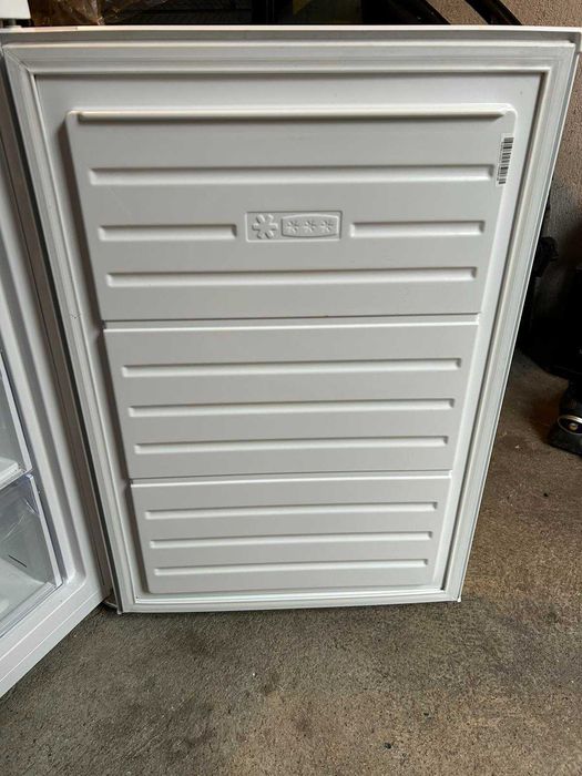 Чисто Нов фризер CROWN