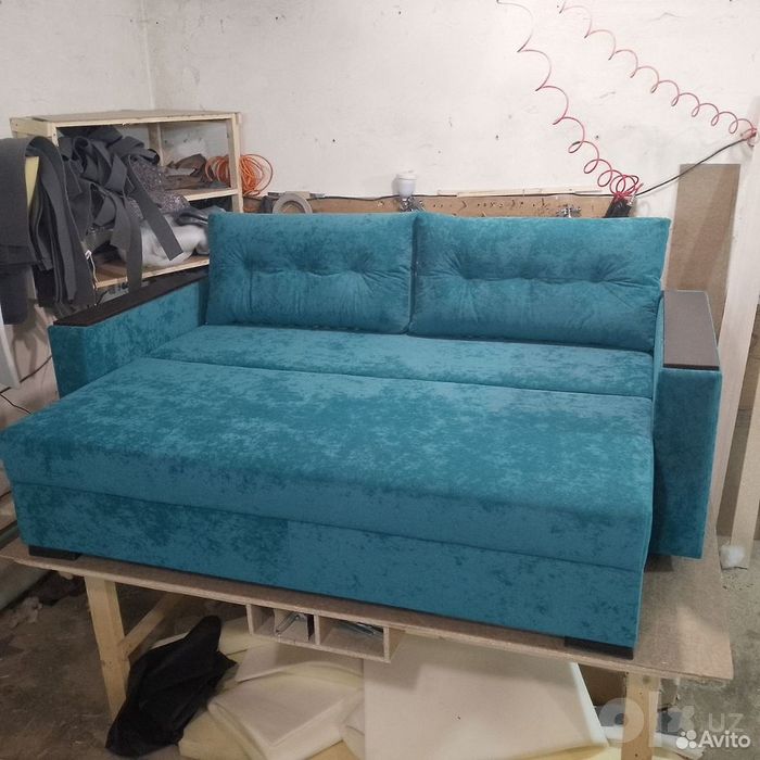 Divan, Spalniy, Kravat,